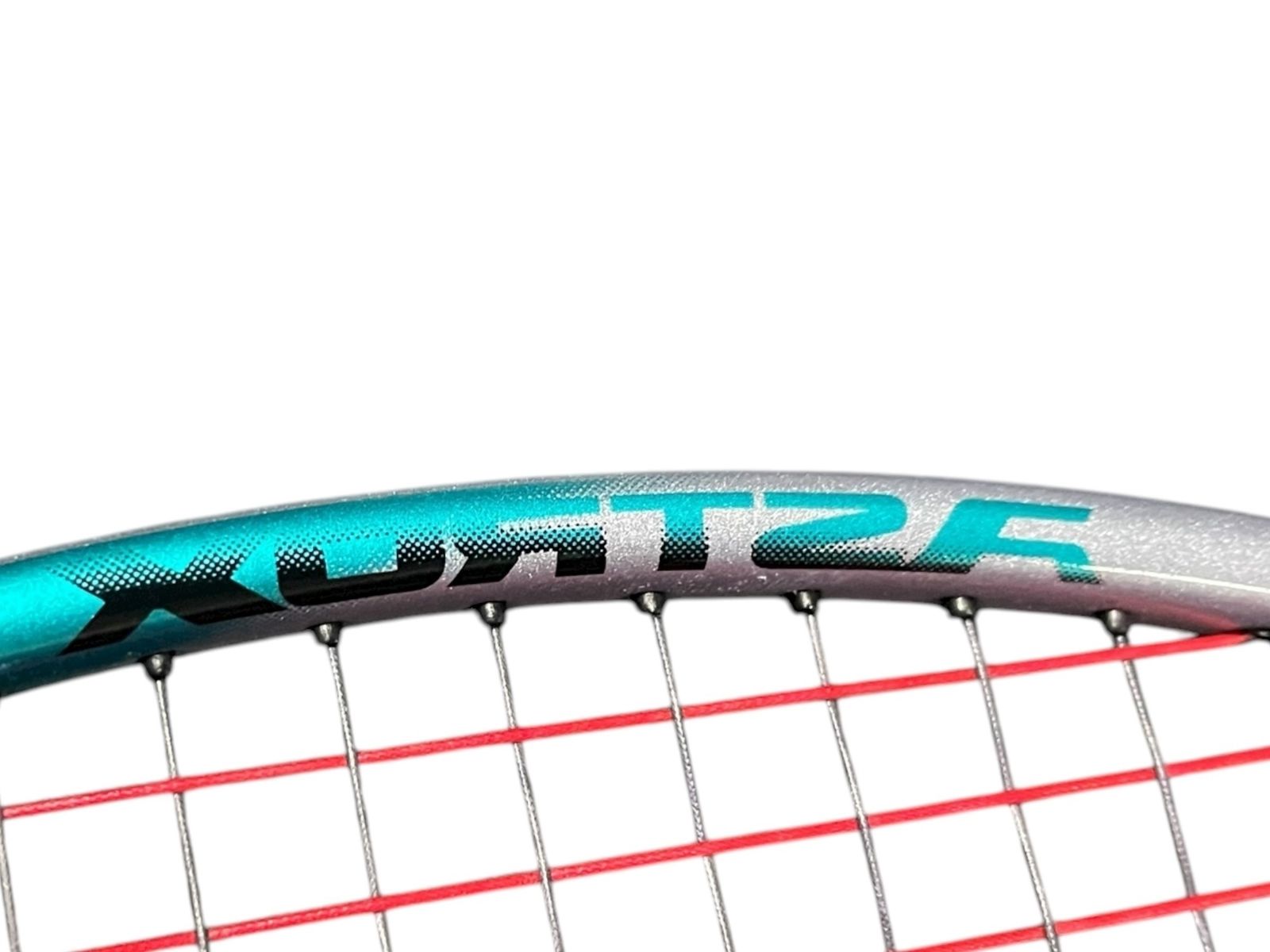 YONEX