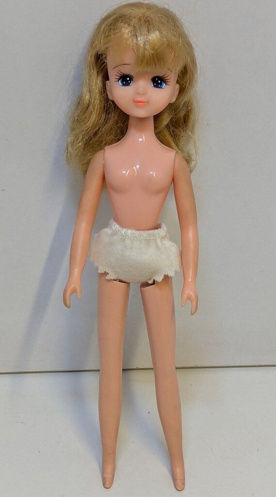 ■1982年発売　【まきまきカールの　まゆみちゃん】2代目 リカちゃん フレンド □1982年発売 【まきまきカールの まゆみちゃん】2代目 リカちゃん