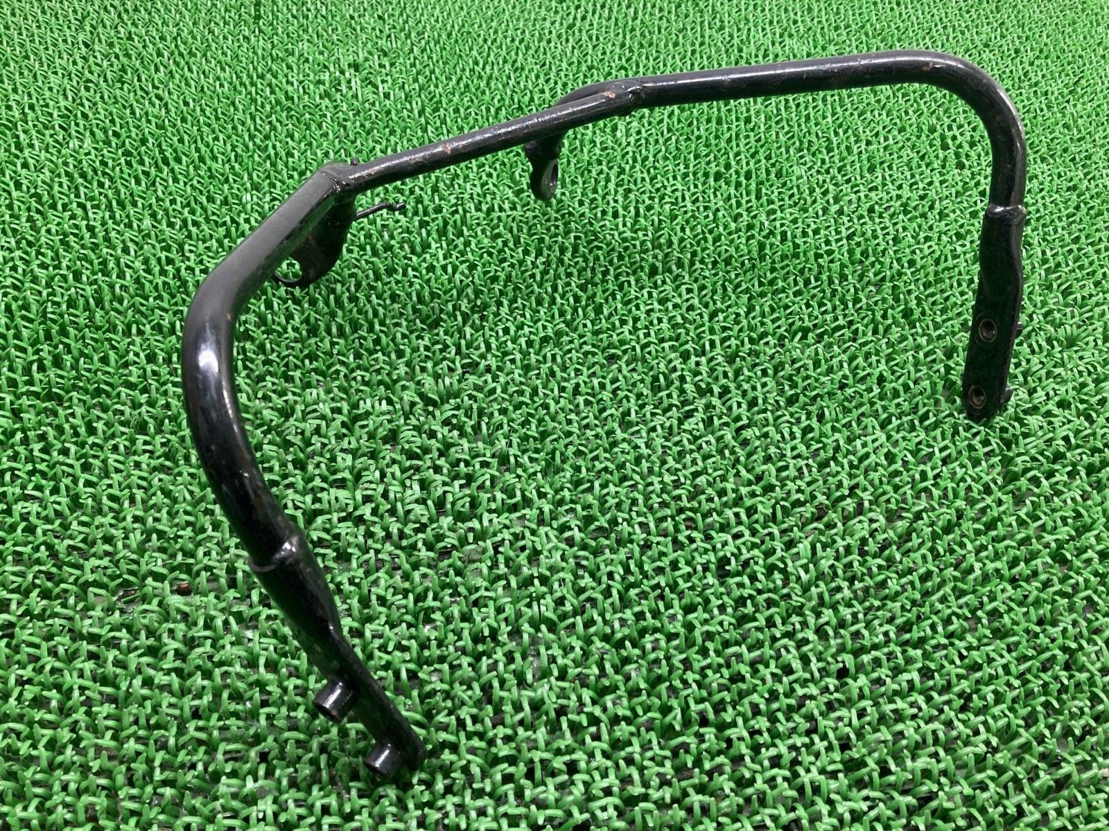 NC23 フロントカウルステー