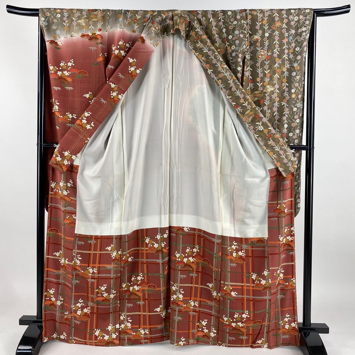 D538 振袖　枝垂れ桜　金彩　黒地　正絹　着物　袷　美品 振袖 身丈165cm 裄丈67.5cm L 袷 袋帯フルセット 鴛鴦 枝垂れ桜