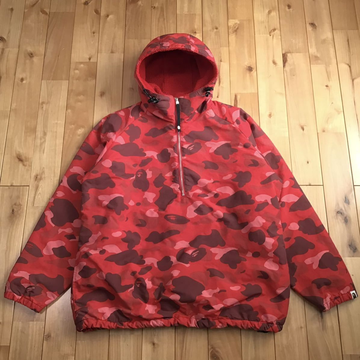 着丈64cmx身幅57cmpharrell camo red パーカー