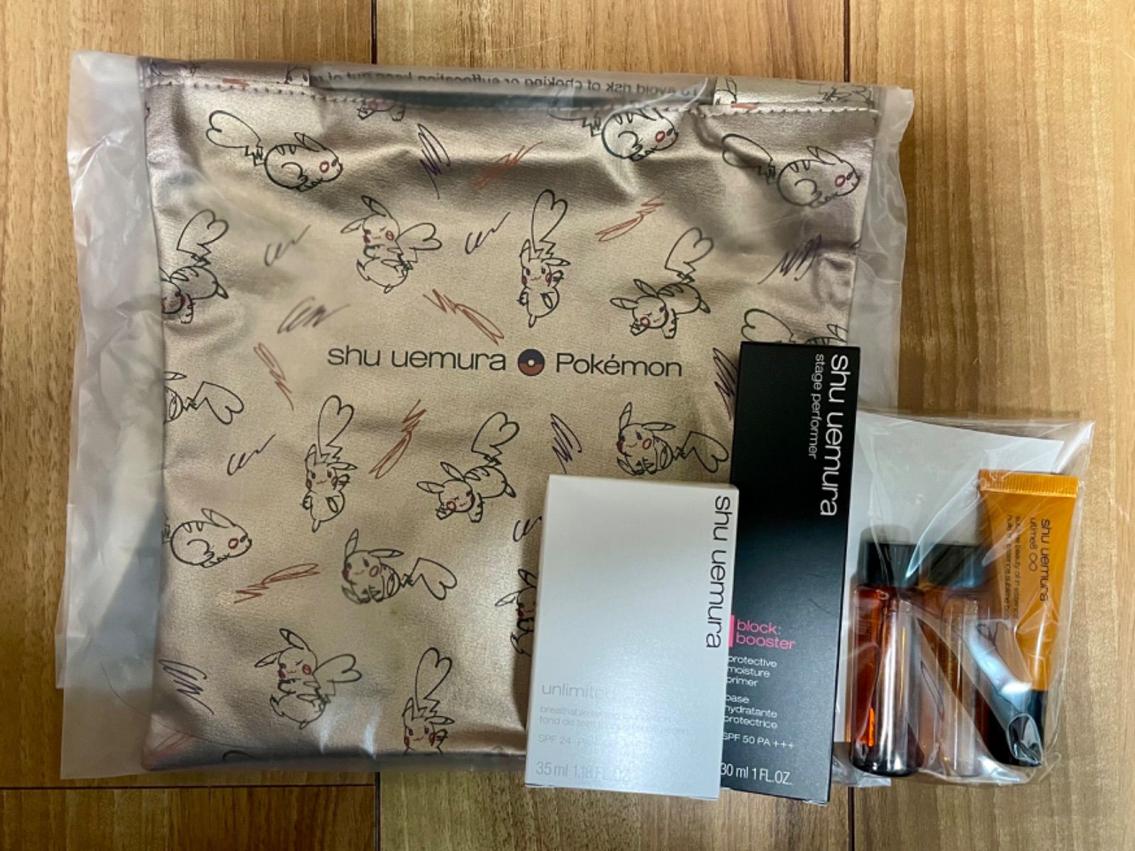 2019　クリスマスコフレ ピカチュウ 巾着 ホリデーセット