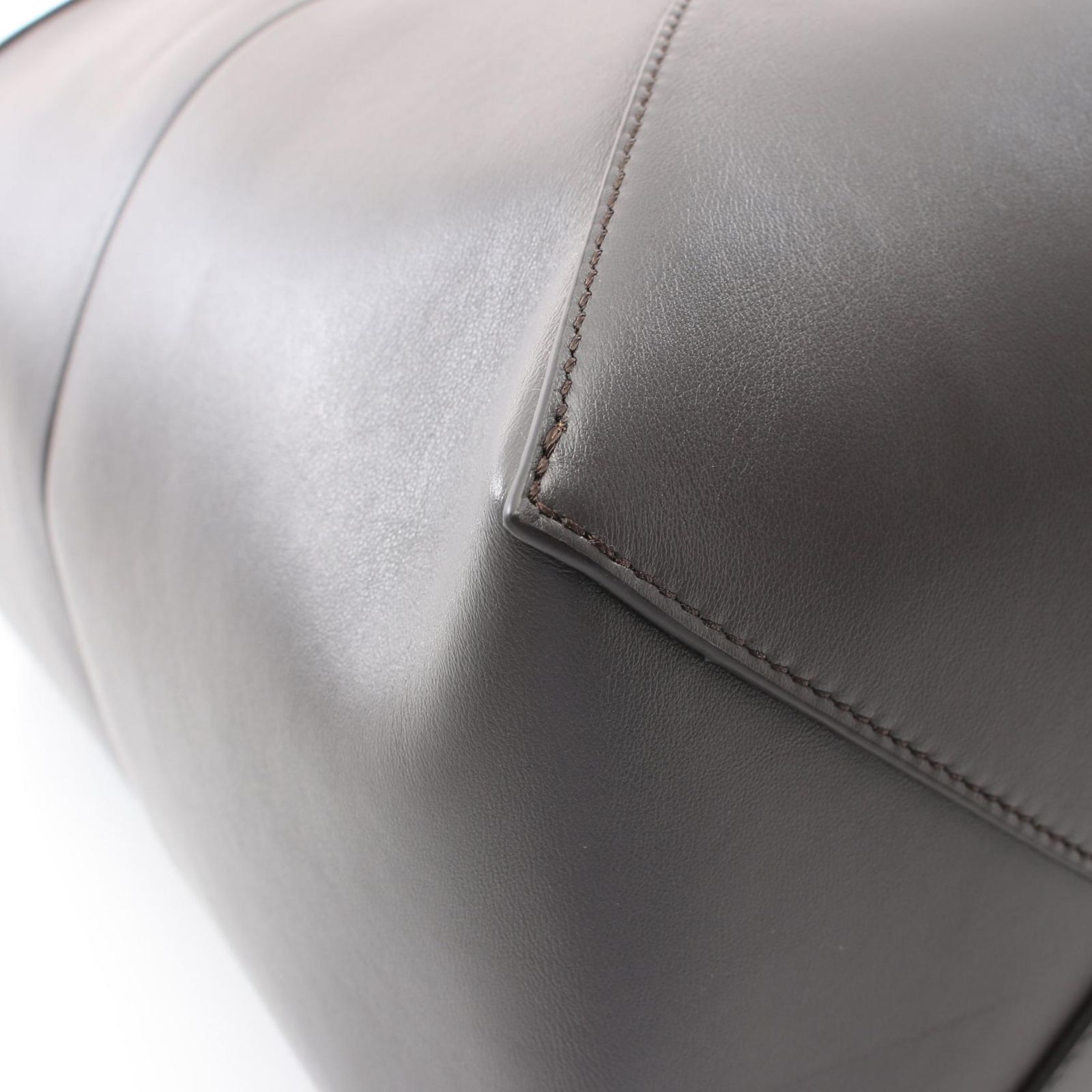 ロエベ LOEWE