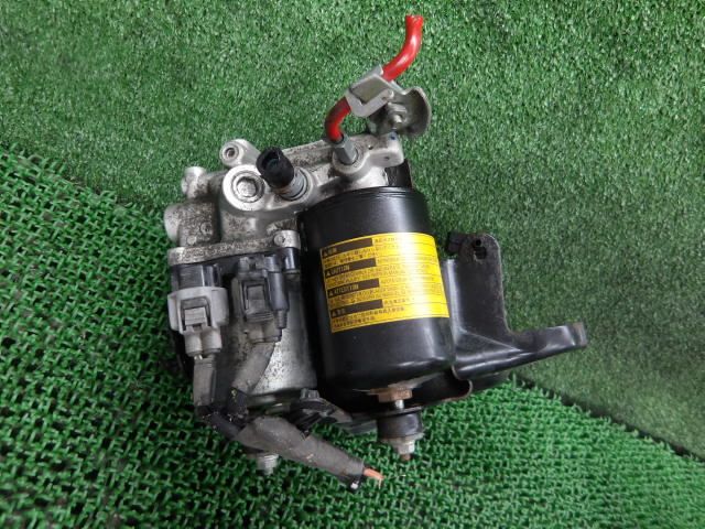 4FQ3019 BHU6 トヨタ プリウス ZVW30 後期型 S ABSアクチュエーター＋ブレーキブースターセット トヨタ47210-47330