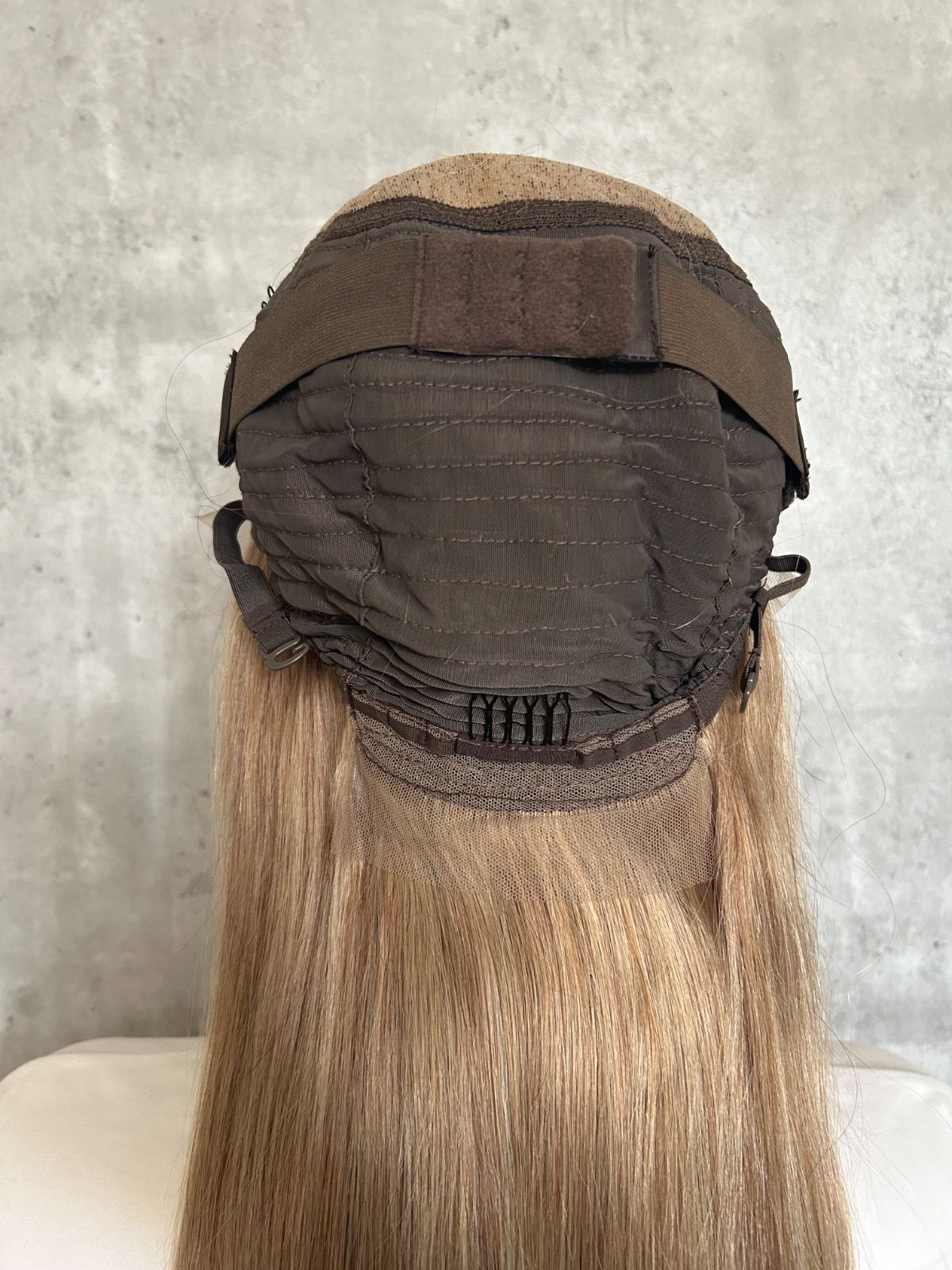 フルウィッグ｜耳が出せる