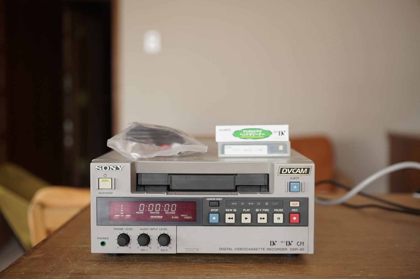SONY - DVCAM Sony ソニー DSR-25 動作品 SONY/ソニー DSR-25 業務用DVCAM.ビデオデッキ 動作OK