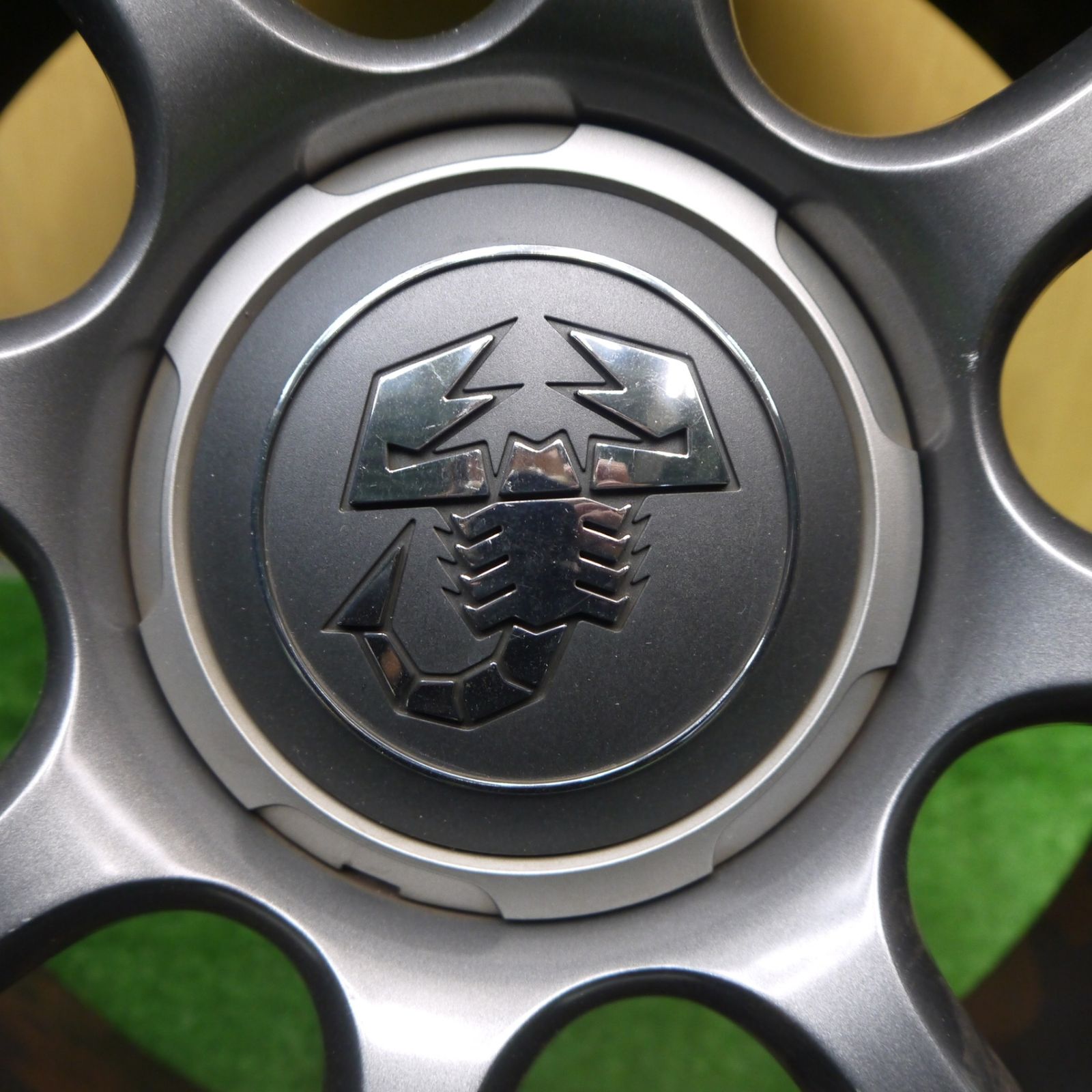 送料無料] 4本価格☆フィアット アバルト 500 純正 ホイール 16