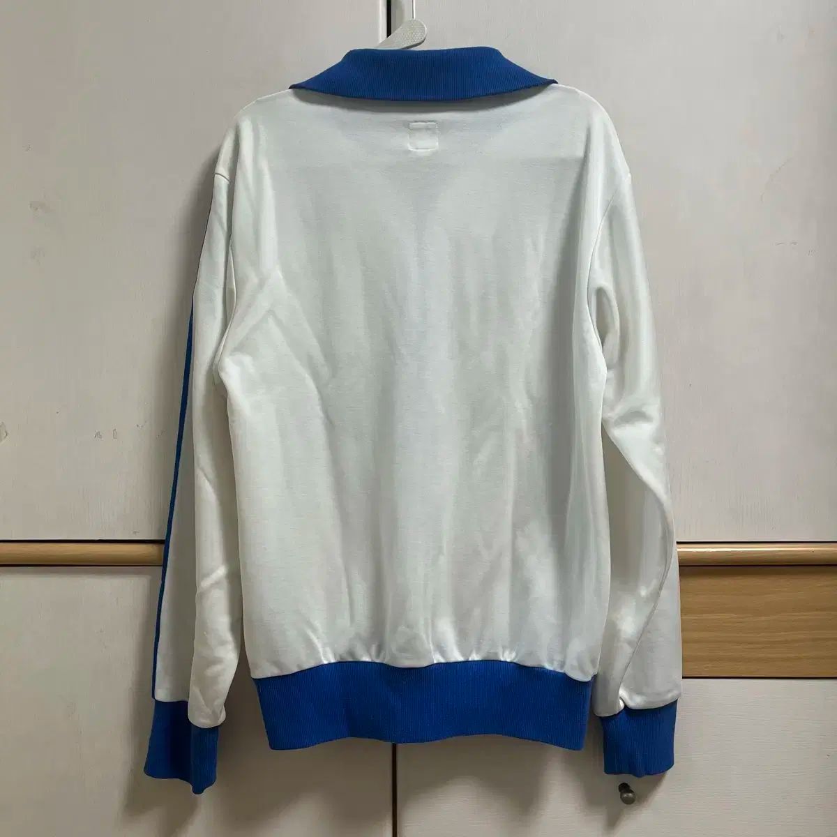 グリース トラックトップス