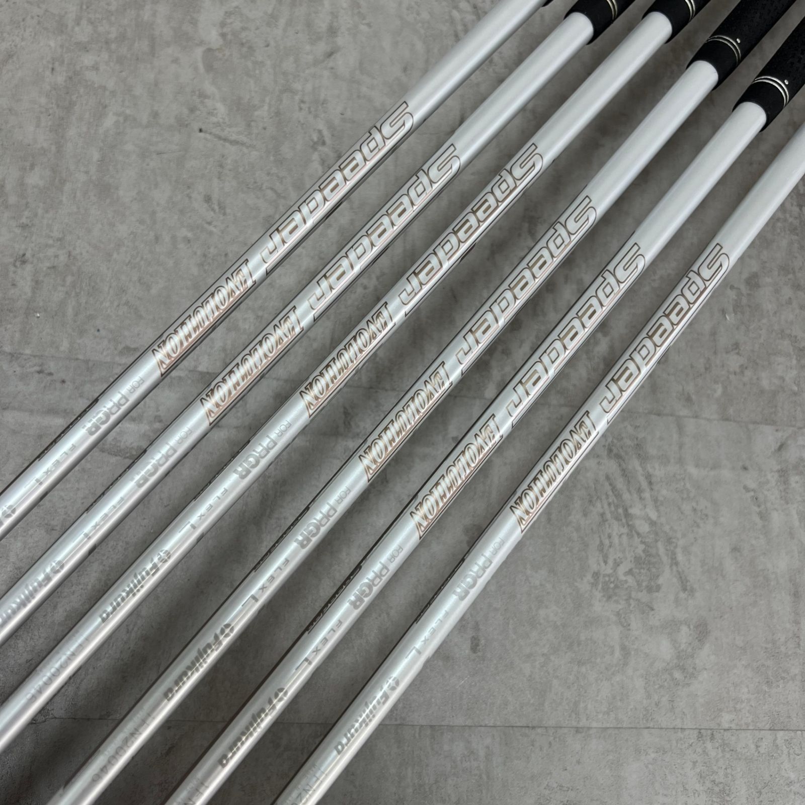 プロギア 05 レディースゴルフ アイアンセット 6本 L 右利き用 PRGR