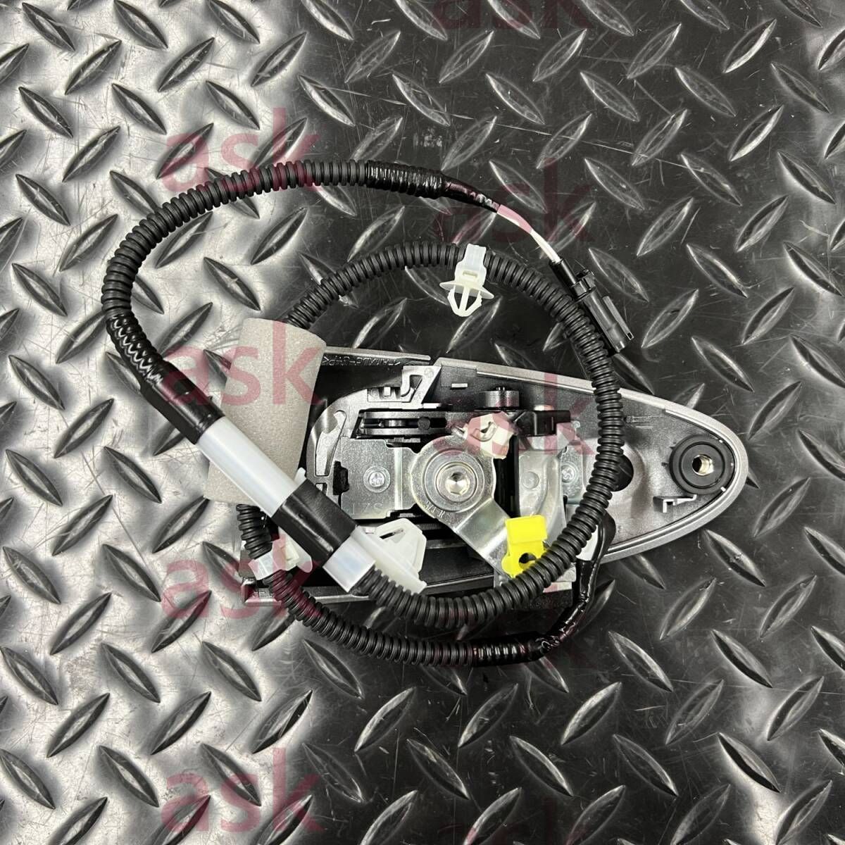 ホンダ CR-Z ZF1用 アウタードアー ハンドル NH642M 左右セット ☆新品 ホンダ CR-Z ZF1用 アウター フロントドアー ハンドル R