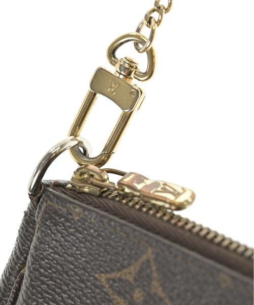 VUITTON ポーチ