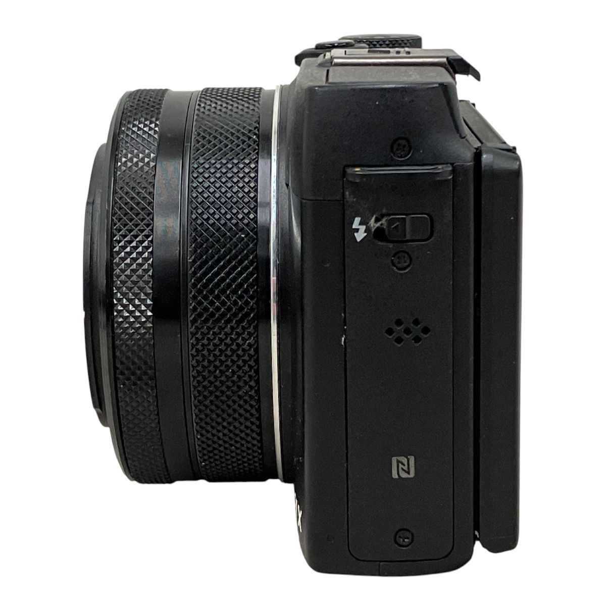 II コンパクトデジタルカメラ