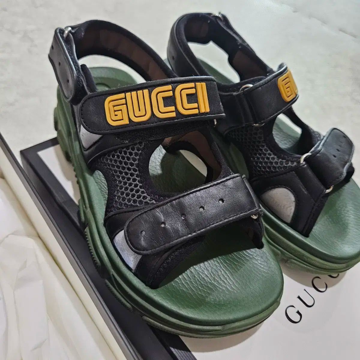 GUCCI(グッチ) キッズ 正規品 サンダル - メルカリ