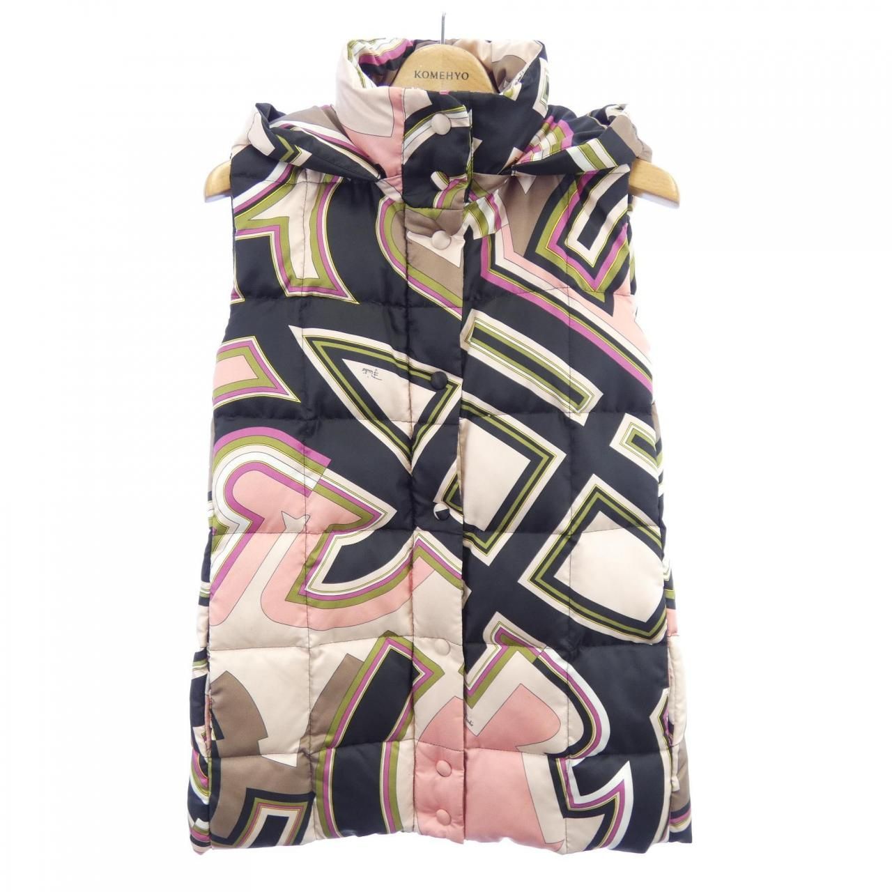 エミリオプッチ EMILIO PUCCI 66YC16 ベスト