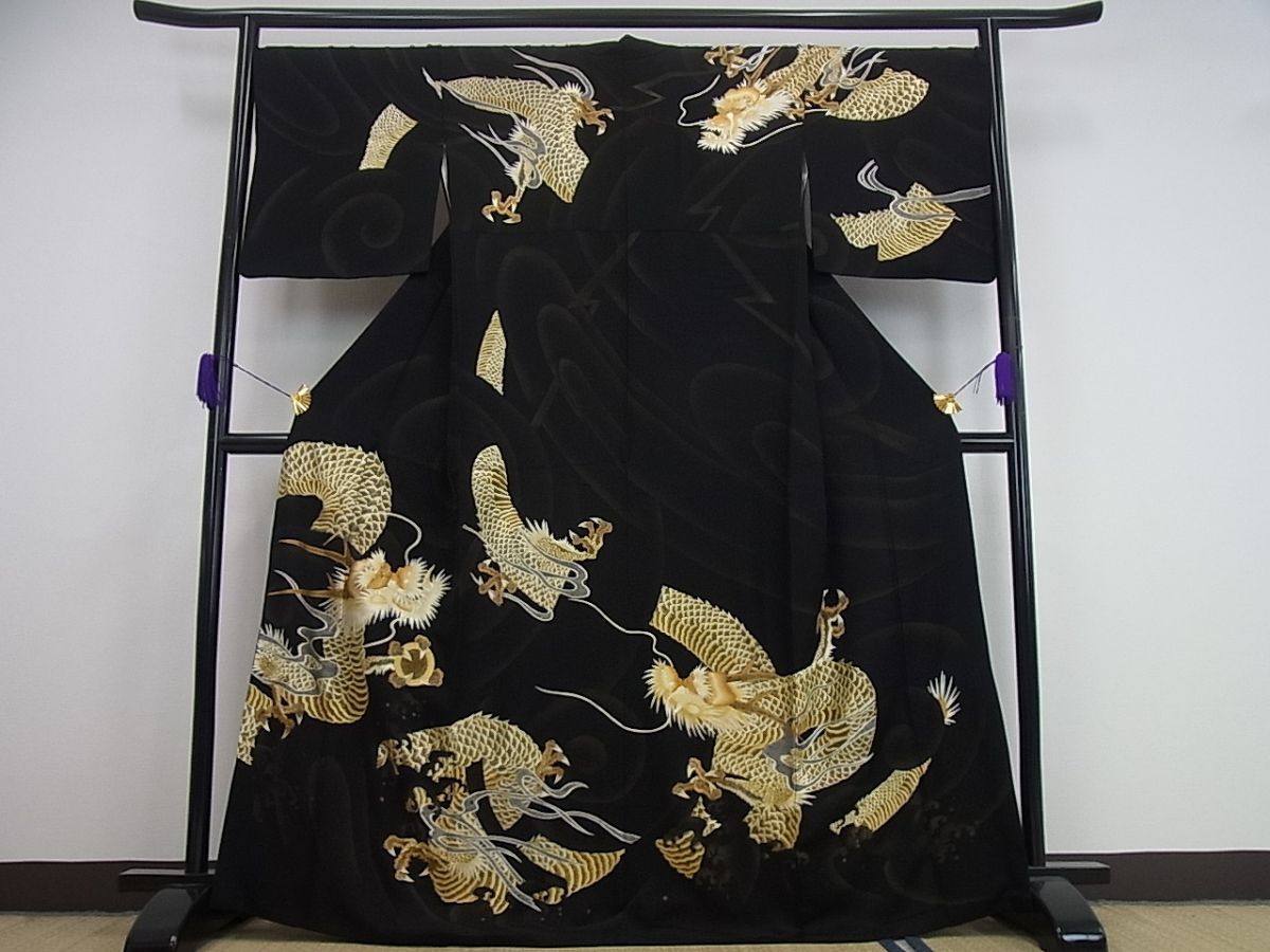期間限定セール20％off○極上 訪問着 総手刺繍 龍 黒地 金糸 逸品3s629
