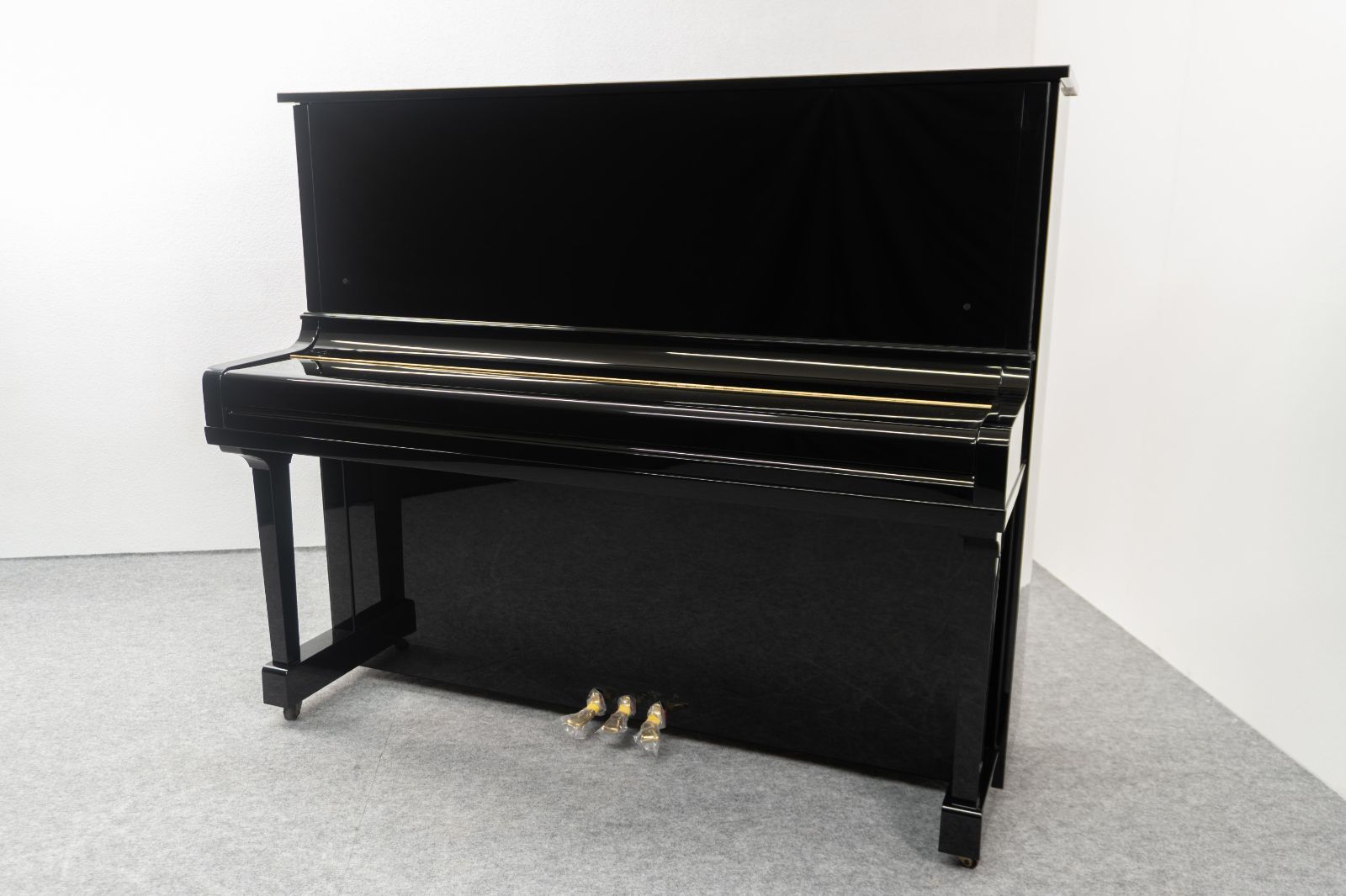 リニューアル済 YAMAHA U30Bl|日本製|高さ131cm|黒艶出し仕上げ|高低椅子付き アップライトピアノ