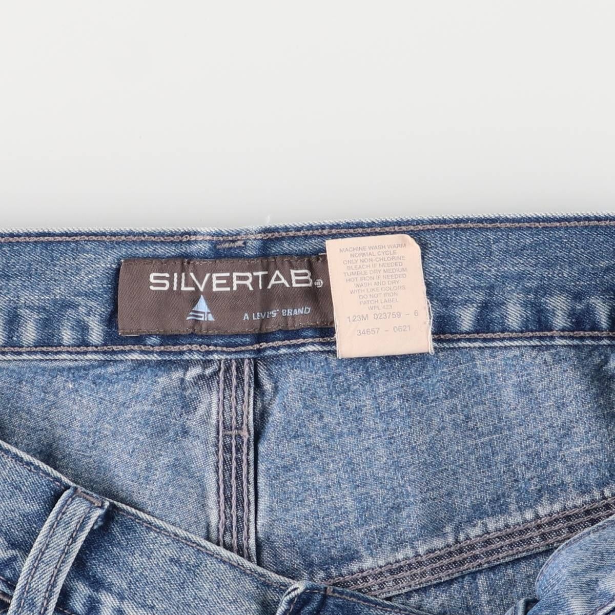 古着 00年代 リーバイス Levi s SILVER TAB シルバータブ デニムペインターショーツ ショートパンツ メンズw32相当 eaa480853 KIN-KAAI_COM