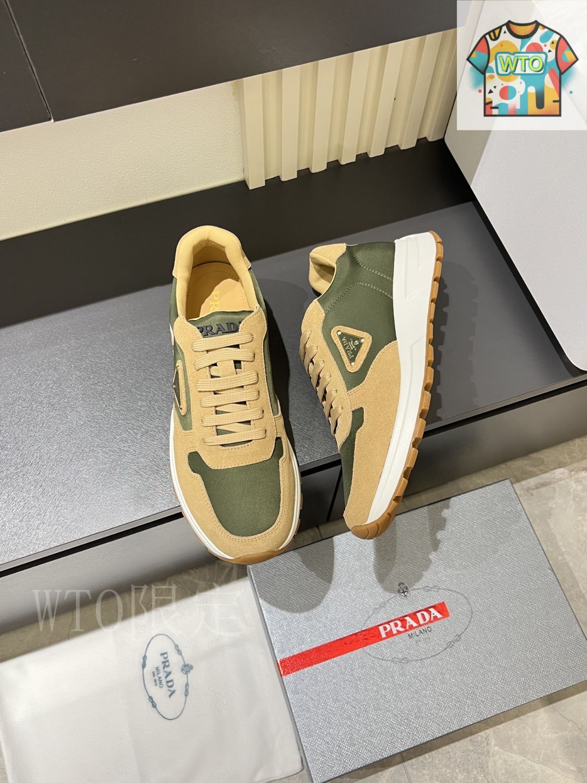 Prada プラダ カジュアル スニーカー10-3 - メルカリ