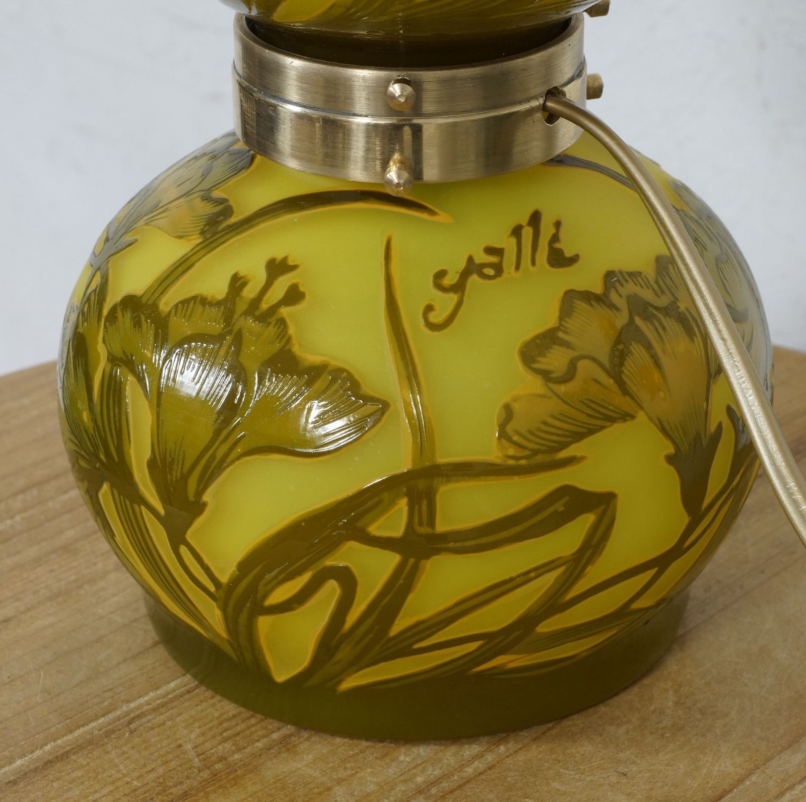 証明書】 エミールガレ2灯 カメオ彫り 被せガラス フロア照明 ナイト