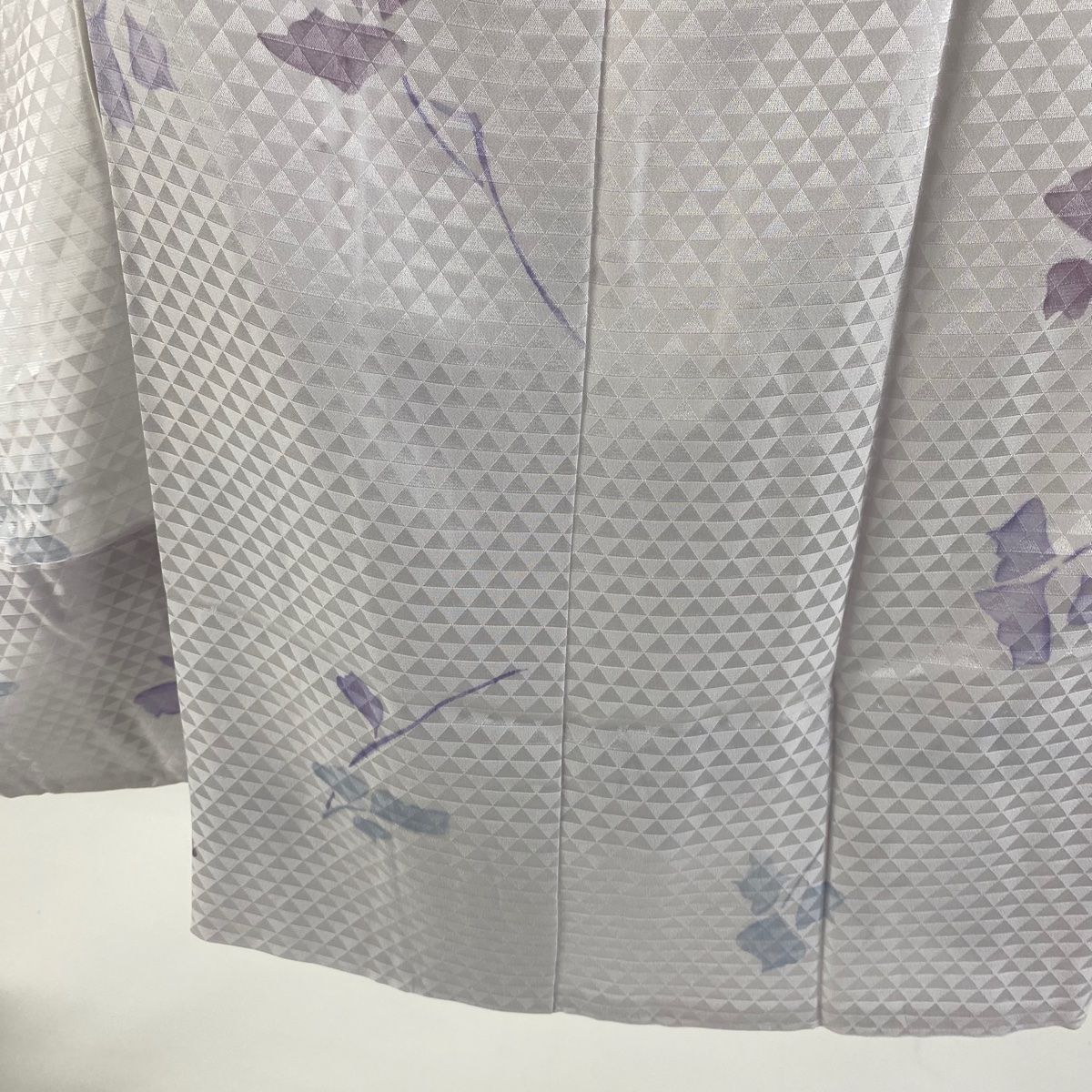 長襦袢 身丈117.5cm 裄丈63cm S やまと 葉柄 地紋 薄紫 正絹 秀品