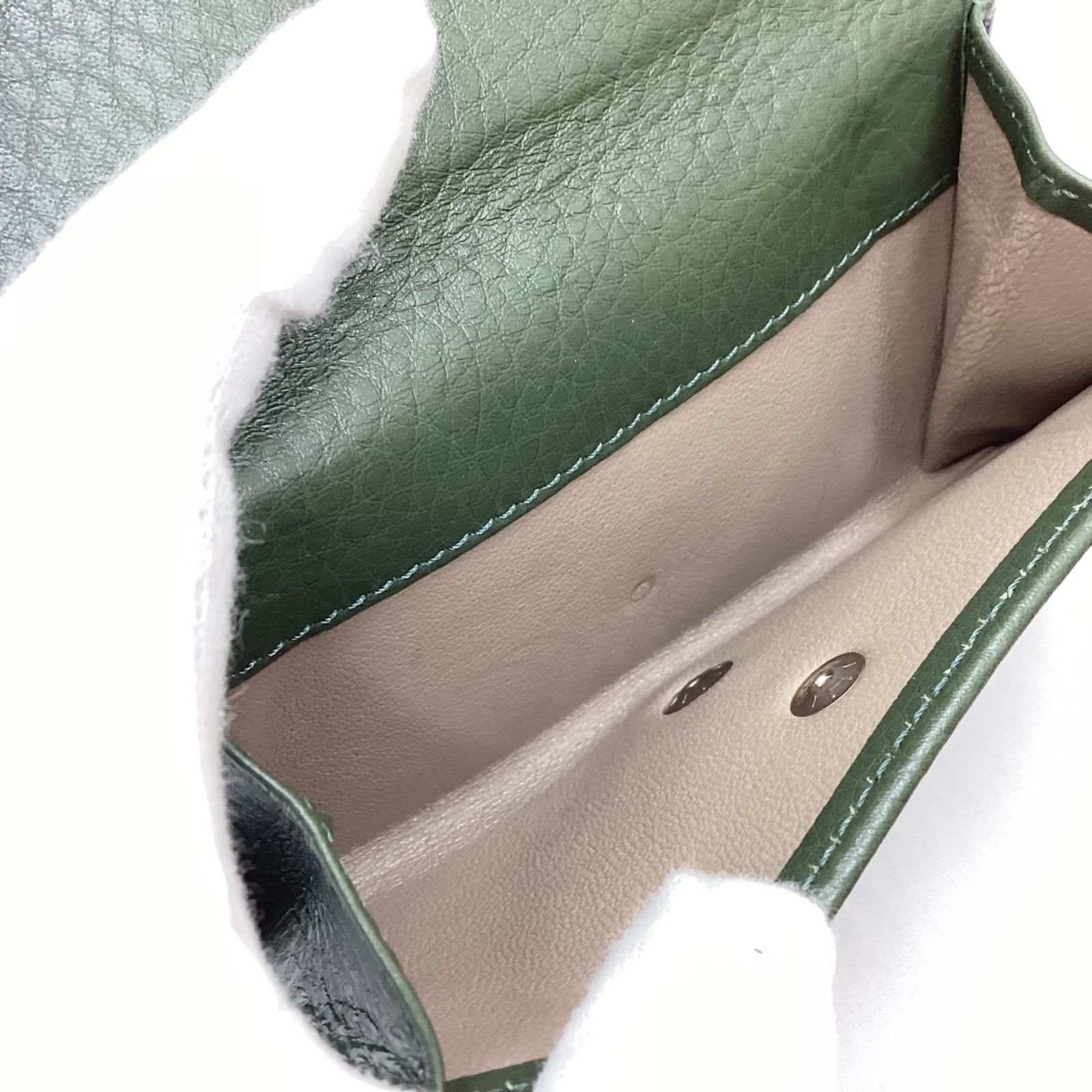 二つ折り財布