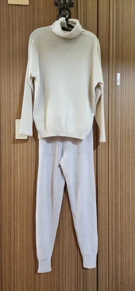 カシミア100 ジョガーパンツ 44-55