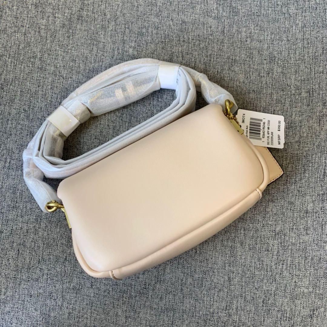 COACH ピロータビーショルダーバッグ C3880 クリーム色 - メルカリ