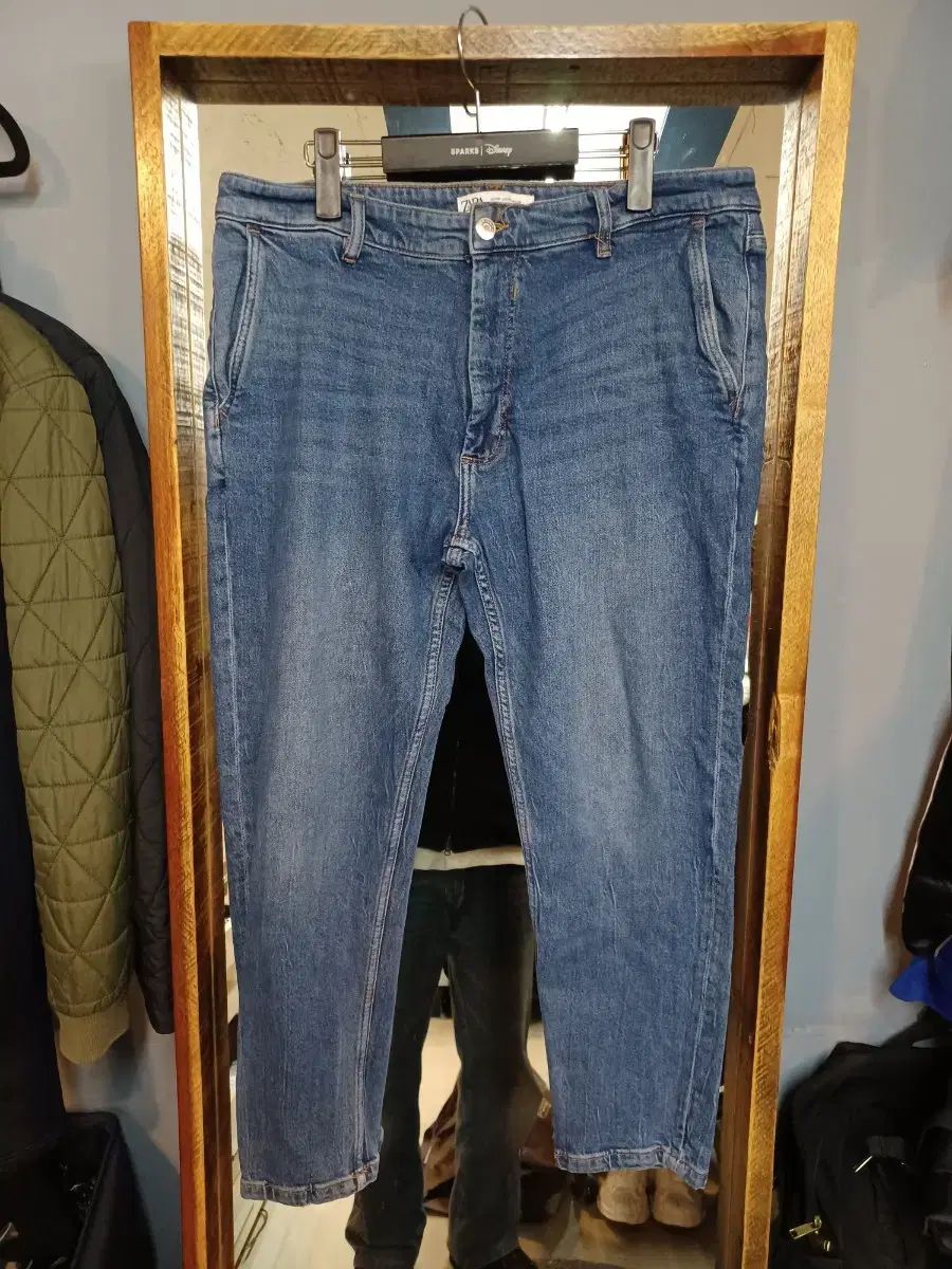 Slide, cut back : 創造力をもたらすスライドカット SLIDE, CUT BACK 創造力をもたらすスライドカット｜Cut カット