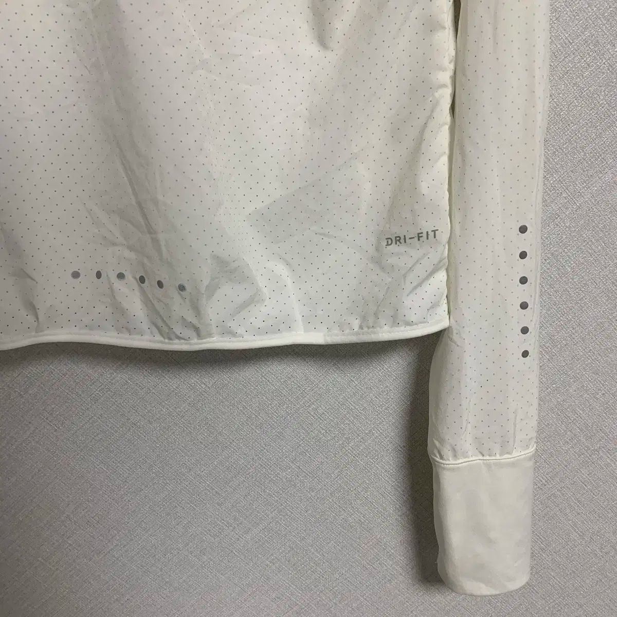 ナイキ