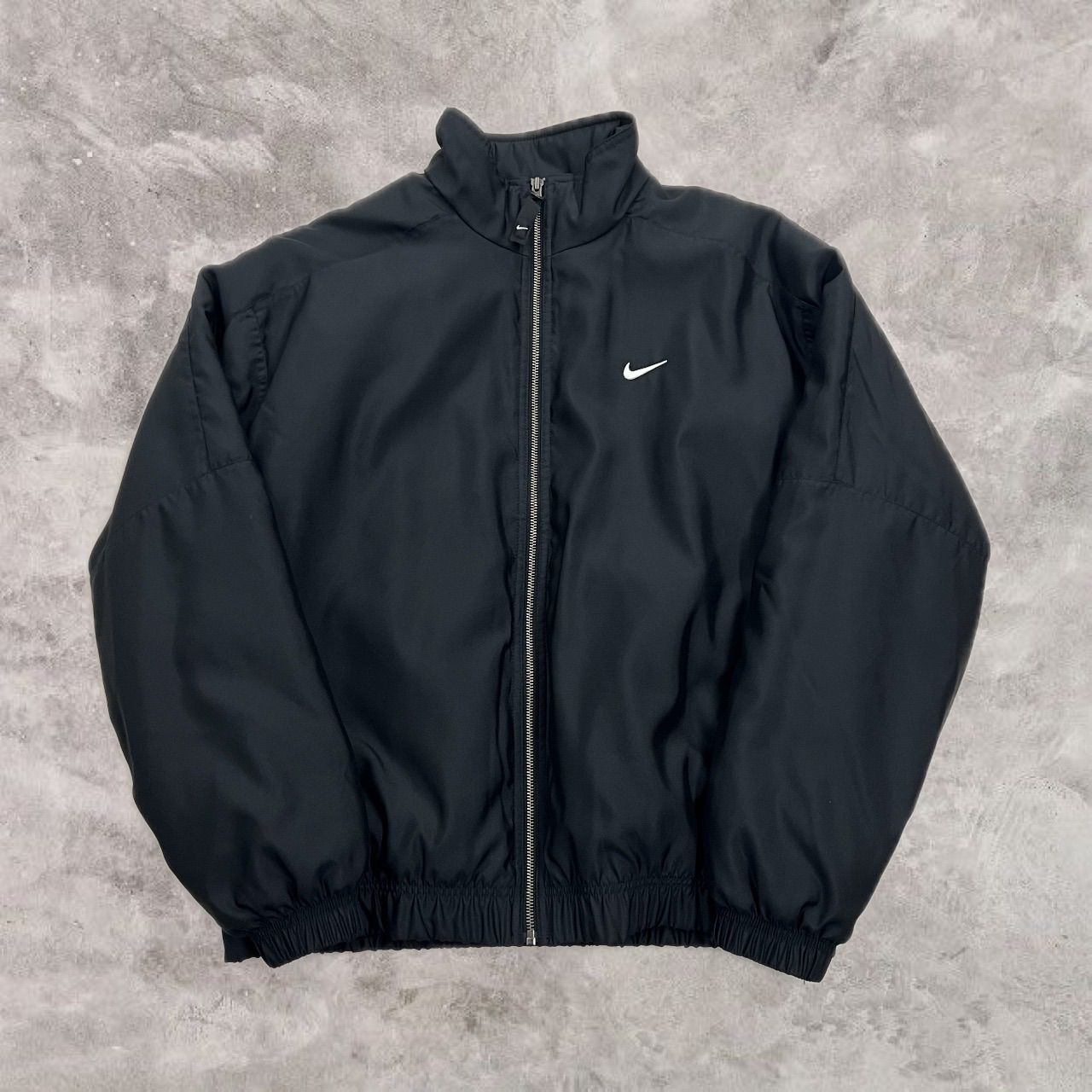 未使用 NIKE ASMNK SOLO SWSH SATIN BMBRJK NIKE ASUNK SOLO SWSH SATIN BMBRJKT ALE BROWN/WHITE 22FA-S