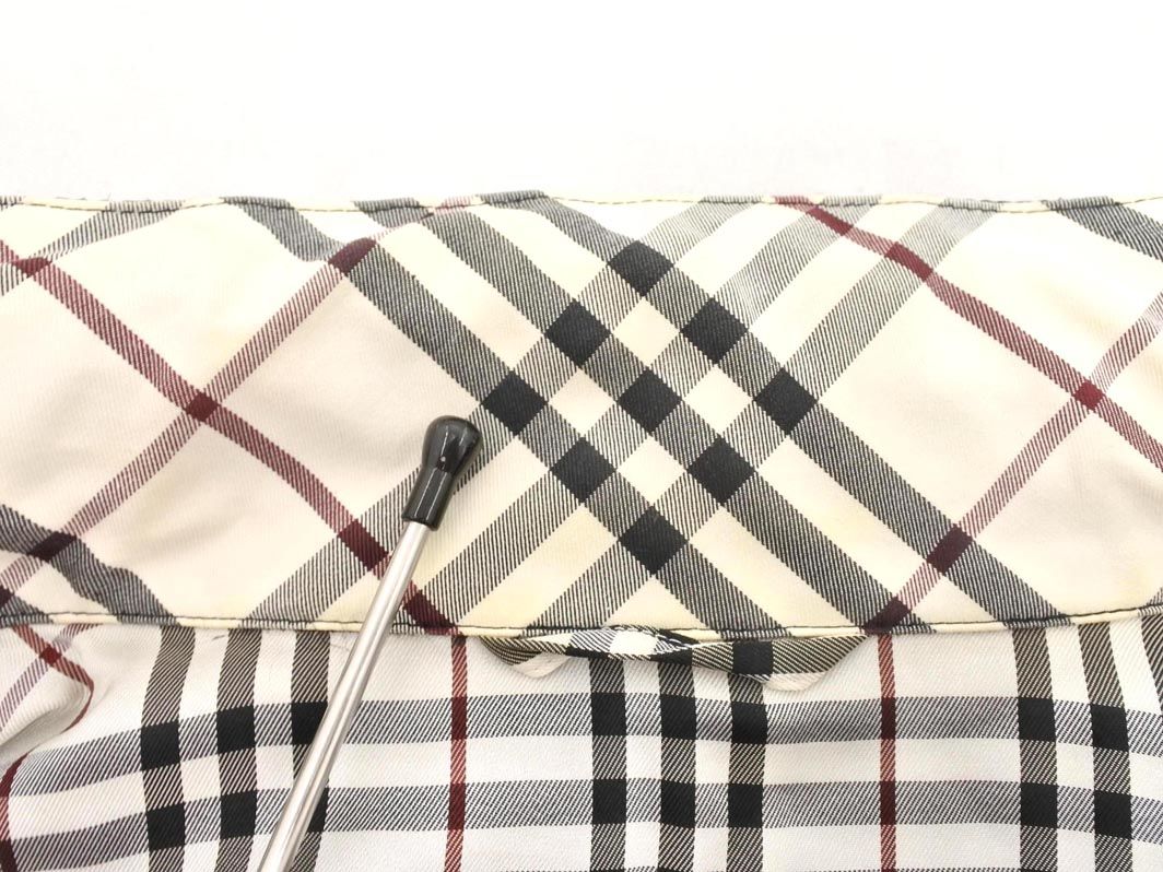 Burberry バーバリー ナイロンジャケット フード ロゴジッパー ブラック BURBERRY バーバリー ブラックレーベル ナイロン ジャケット