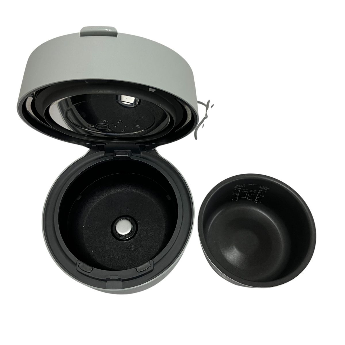 【中古】パナソニック　圧力IH炊飯ジャー　2022年製　家電　SR-NB10E2 レンタル] [5合炊き] パナソニック 圧力IHジャー炊飯器 SR-NA102