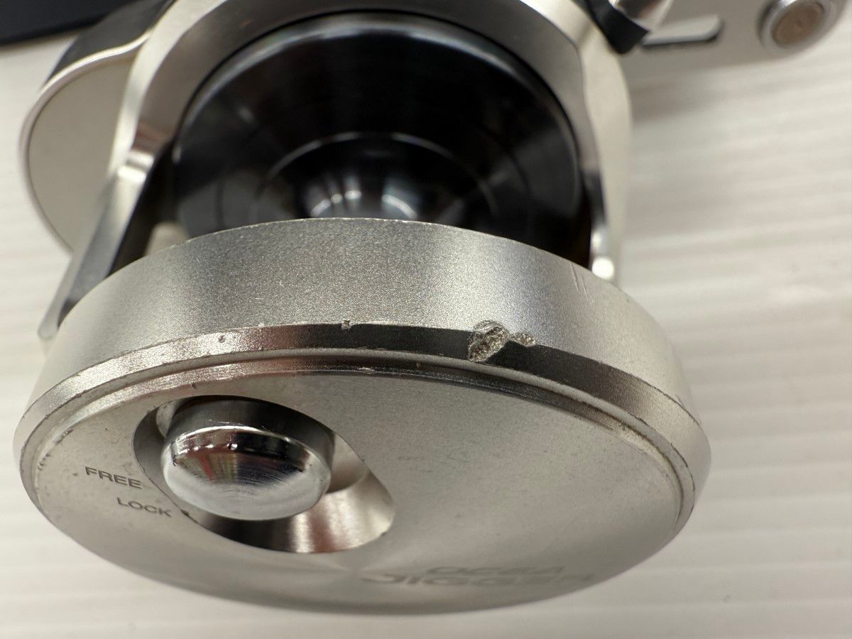SHIMANO - σσSHIMANO シマノ 17オシアジガー 1500HG 程度B 03667 シマノ 17 オシアジガー 1500HG （ギヤ比6.4）（右ハンドル