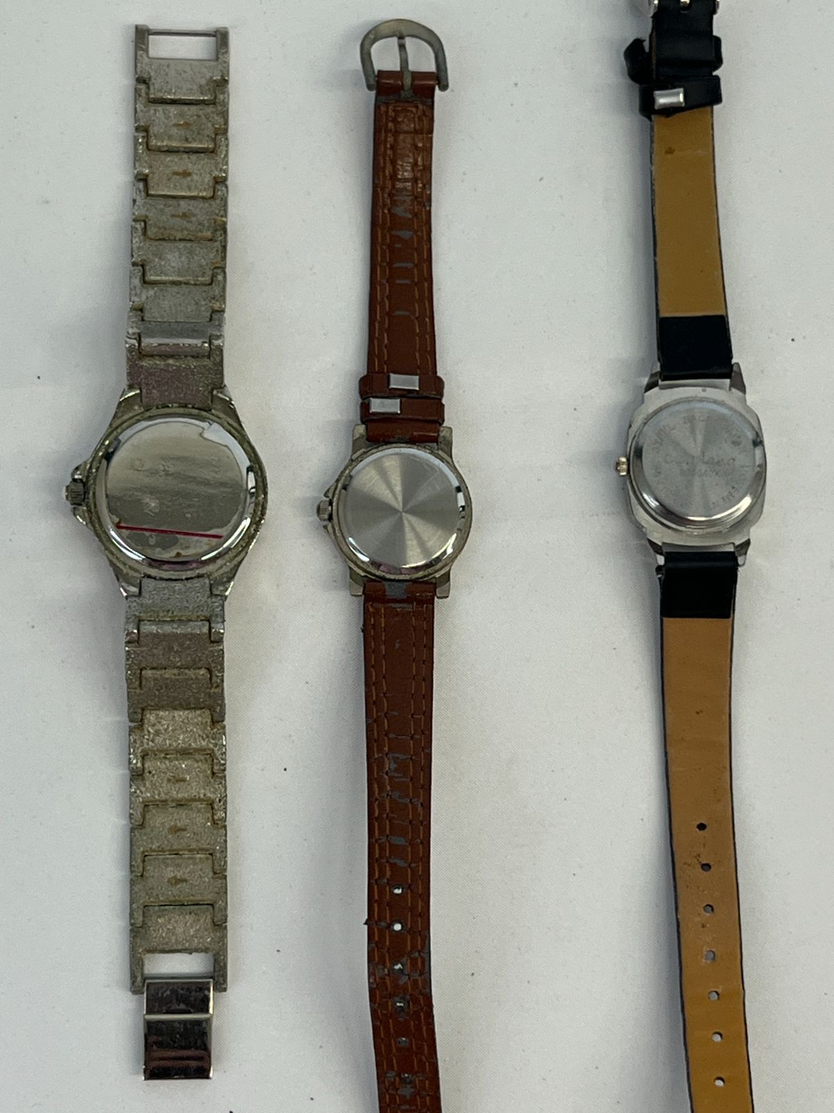 【時計セット】まとめ　グッチ　大量　8本セット　部品　ベルト　ジャンク 時計セット】まとめ グッチ 大量 8本セット 部品 ベルト ジャンク