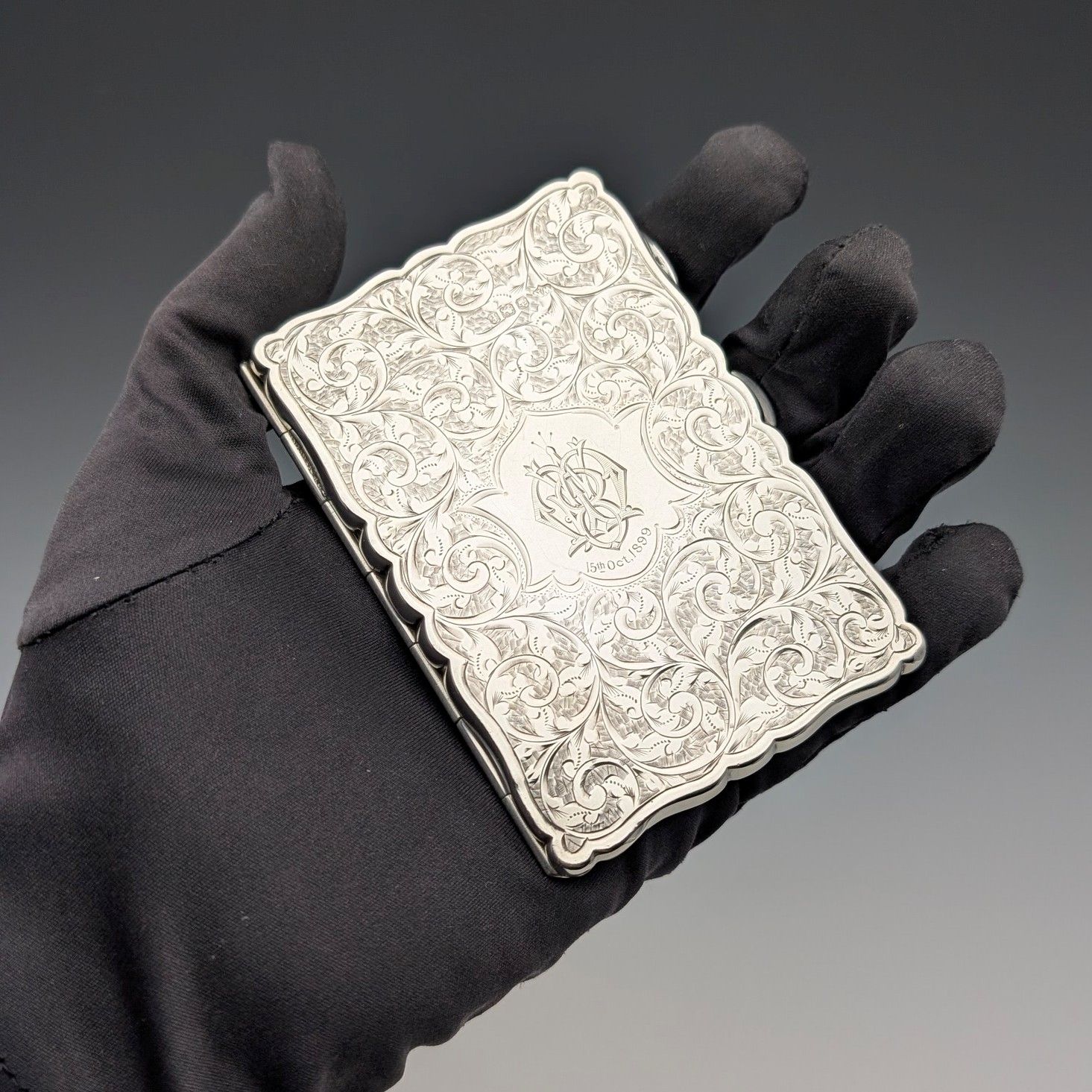 1898年 英国アンティーク 純銀製 シガレットケース 69g William