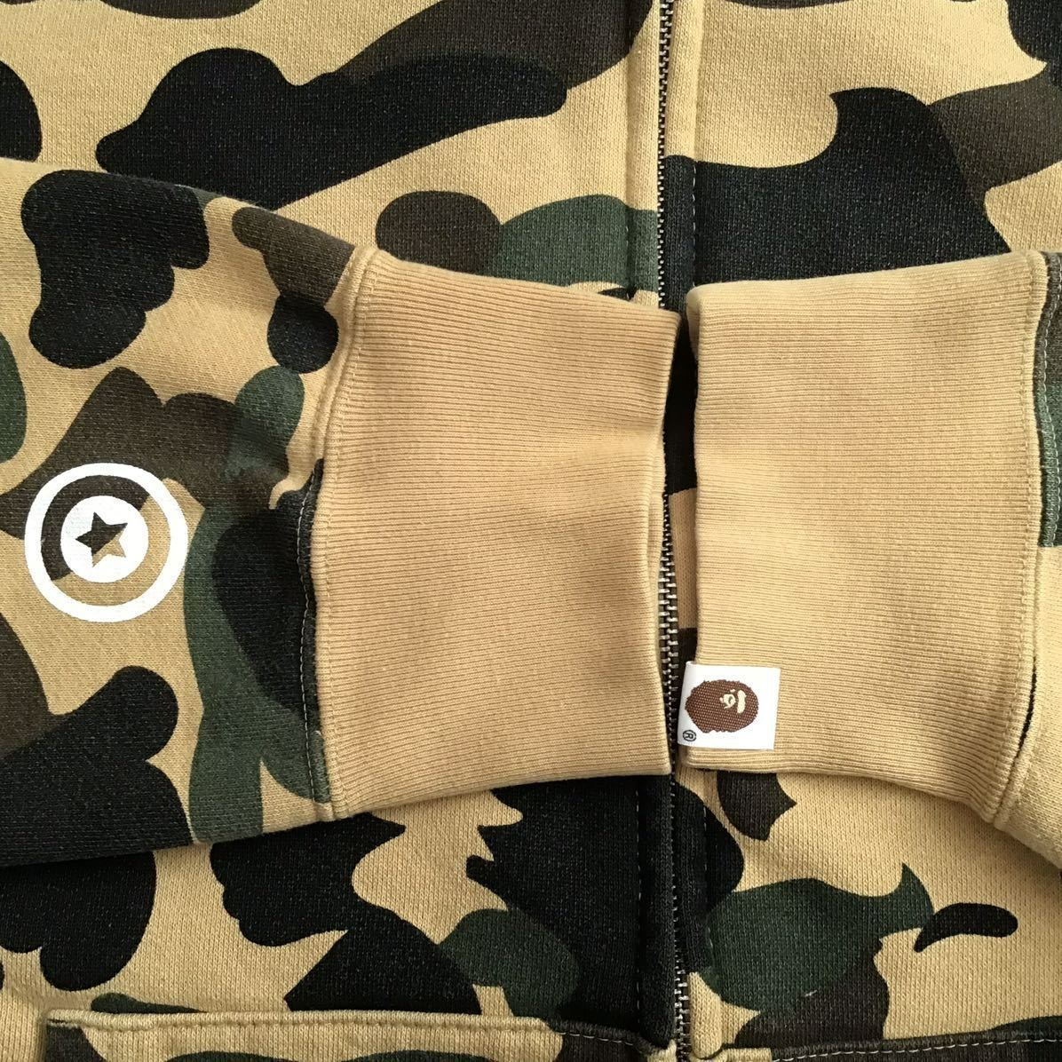 BAPE SHARK 1ST YELLOW CAMO XLAbathingape