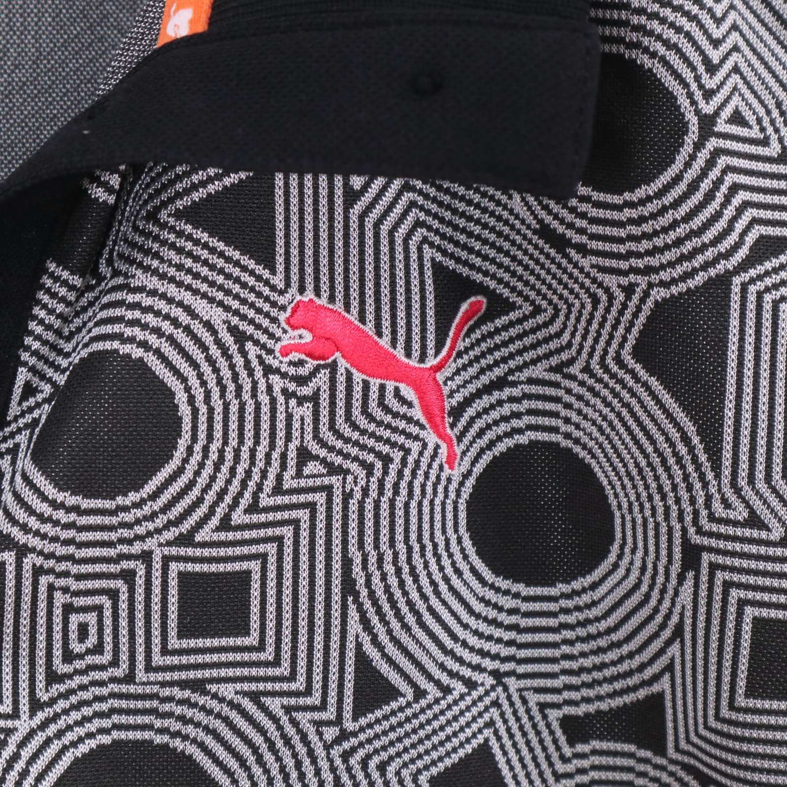 新品 未使用】 PUMA GOLF プーマ ゴルフ 通年 DRY CELL 幾何学