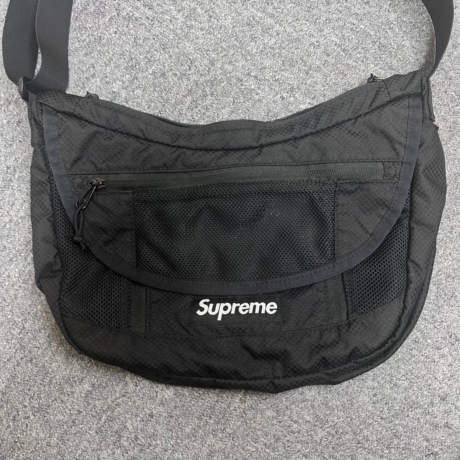 Supreme 22SS Small Messenger Bag メッセンジャー ショルダーバッグ