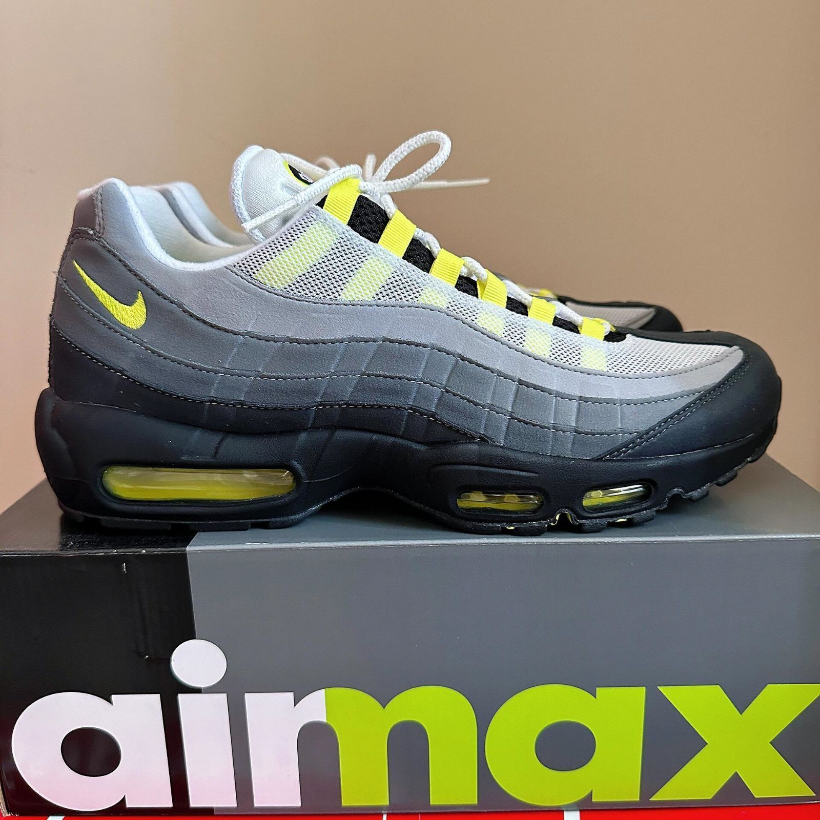 NIKE ナイキ スニーカー AIR MAX 95 エアマックス OG ローカット スニーカー グレー系 イエロー系 男性用スニーカー