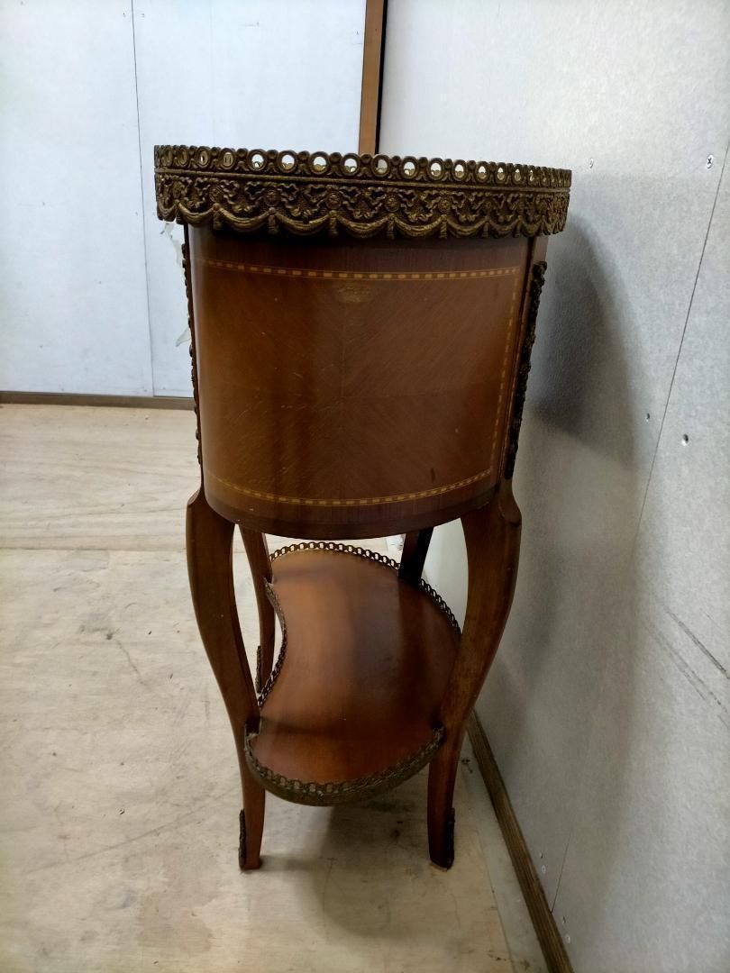 イタリア製 大理石トップ キドニーテーブル ベッドサイド　73041-18-0 イタリア製 大理石トップ キドニーテーブル ベッドサイド 73041-18-0