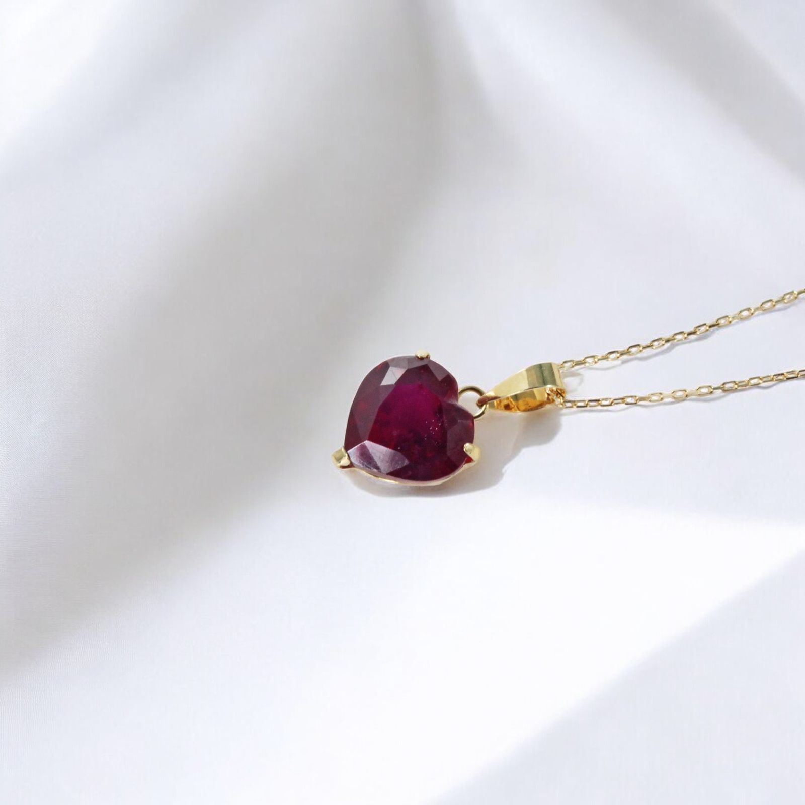 18金ルビーペンダントネックレス ハートルビー約8.0mm（約2.5ct