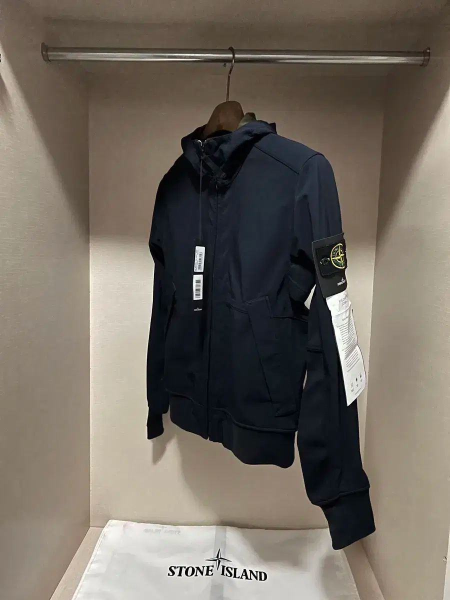 S STONE ISLAND ストーンアイランド ソフトシェル フード ジャケット