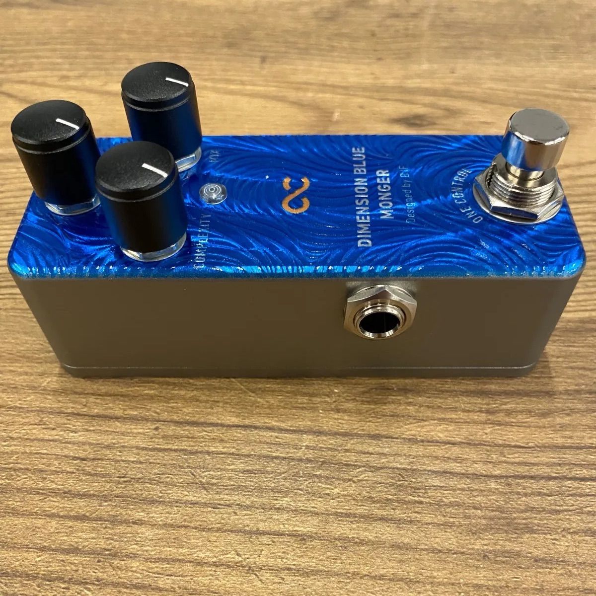 新品】One Control DIMENSION BLUE MONGER / a49216【箱付き
