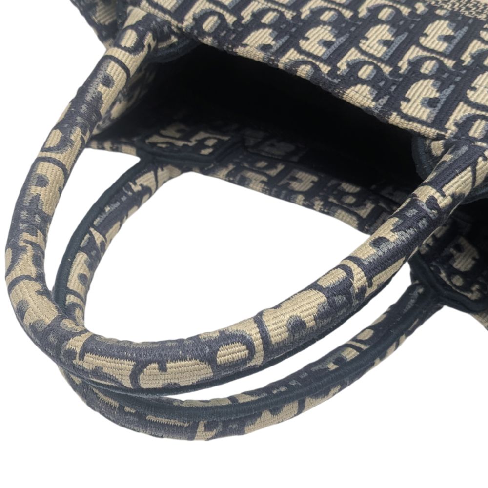 クリスチャン ディオール