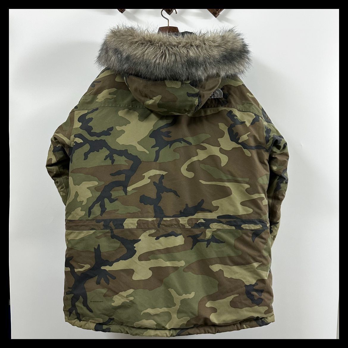 THE NORTH FACE ノースフェイス マクマードパーカ ダウン 迷彩 総柄 