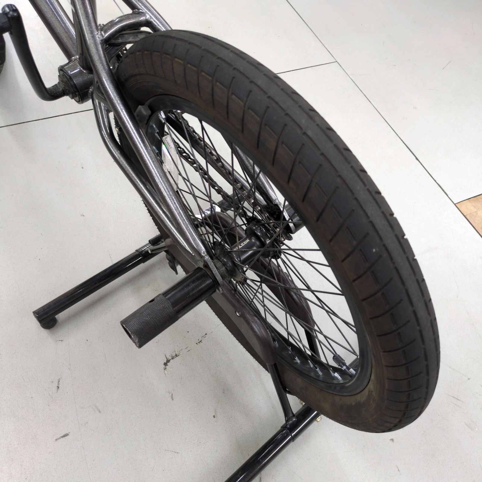 J545 ☆多少の小キズ有り☆BMX☆AVASTA BACCHUS☆20インチ