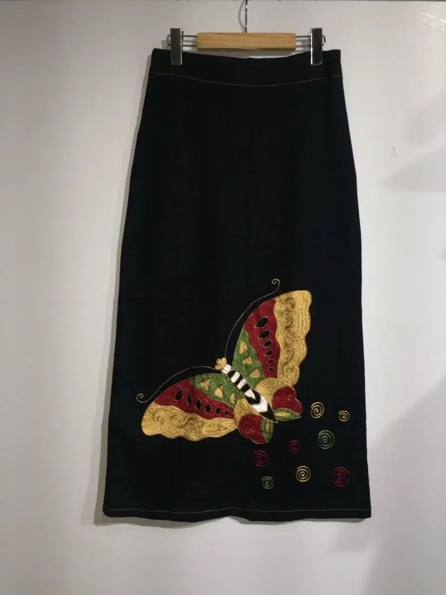 蝶 刺繡 ヒッピー もり ロング スカート