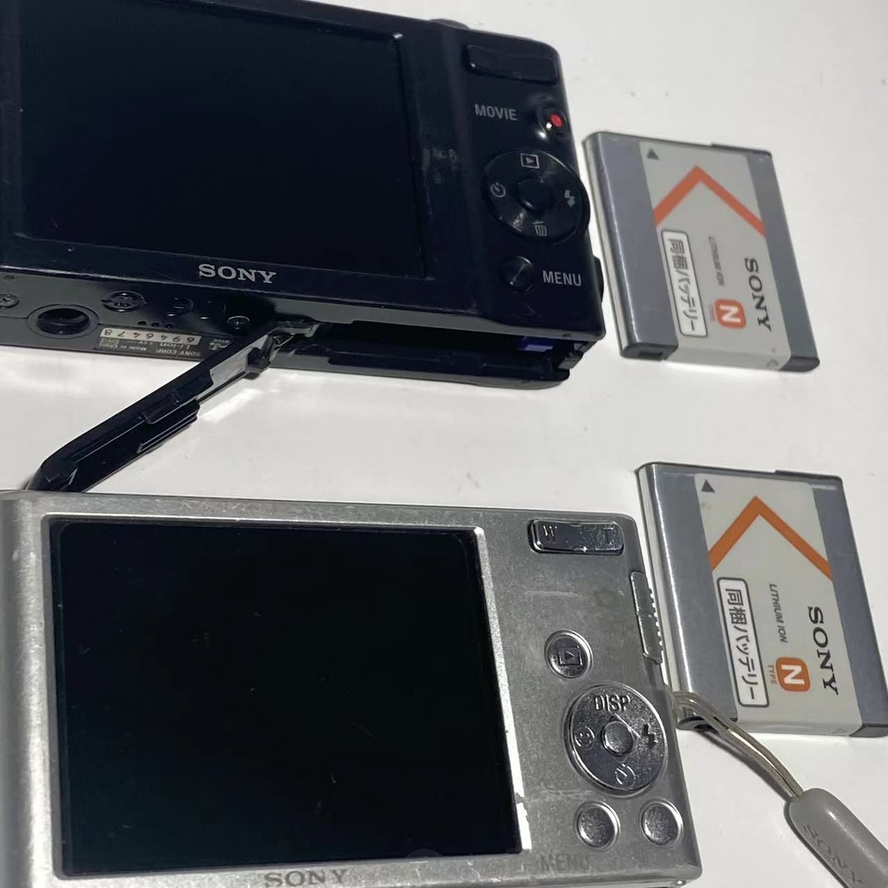 ジャンク】SONY Cyber Shot デジカメ DSC-W810・DSC-W830 2点