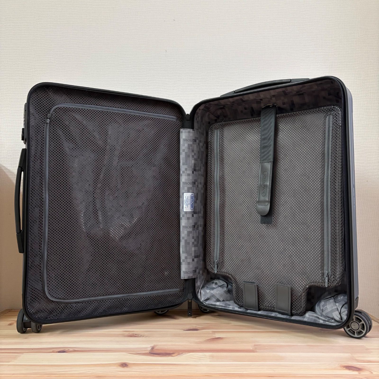 美品RIMOWA SALSA 32L キャリーケース4輪マットグレー機内
