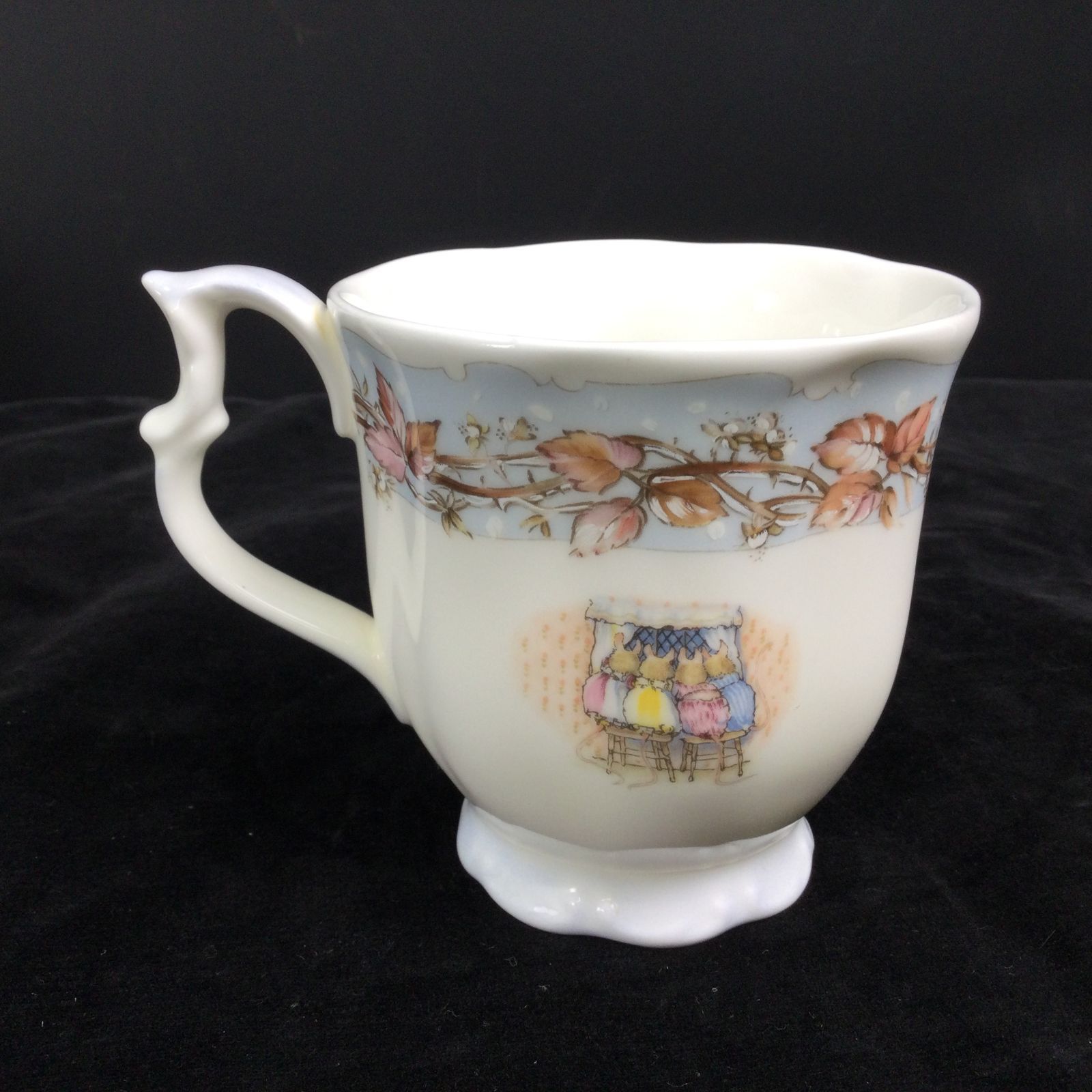 1308 Royal Doulton ロイヤルドルトン Brambly Hedge ブラン